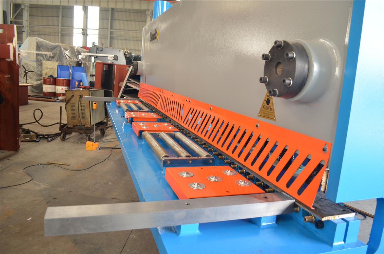 6*3200 mm giljotinsaks metallskjær Hydraulisk skjæremaskin for jernplater