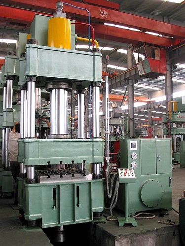 Metallhullsmaskineri Dyptrekking 100 tonn fire kolonner hydraulisk pressemaskin
